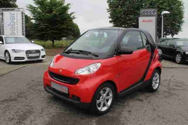 Smart fortwo coupe SHZ Panorama Glasdach Autom.