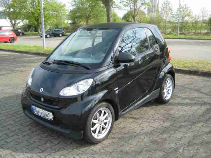 Smart fortwo coupe black&white limited micro
