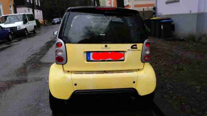 Smart in Aqua Vanilla **MOTORSCHADEN**