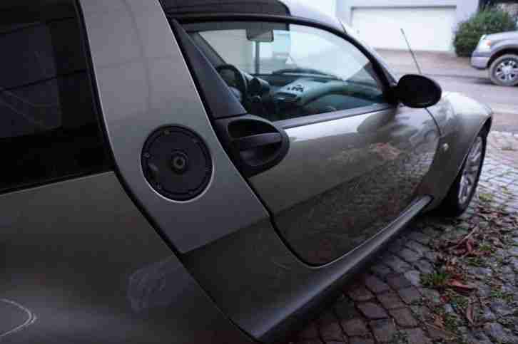 Smart roadster COUPÈ in Champagne 82PS Cabrio mit großem "Glaskofferraum"