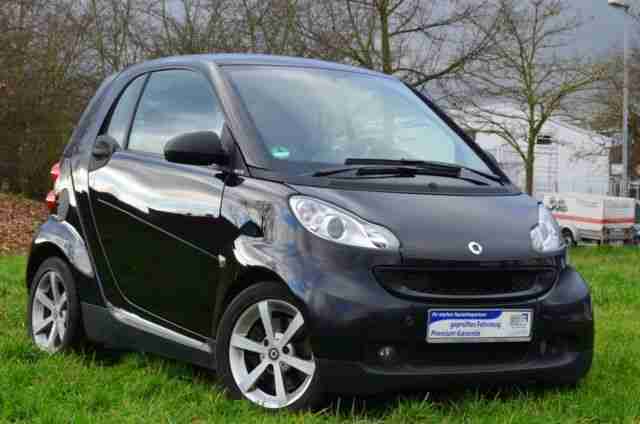Smart smart fortwo / Klimaanlage/ Schaltwippen/ 72-Tkm