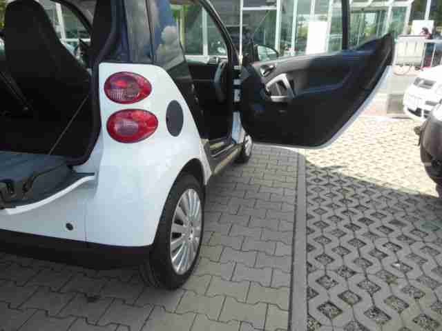 fortwo coupe pure black&white TAGESANGEBOT