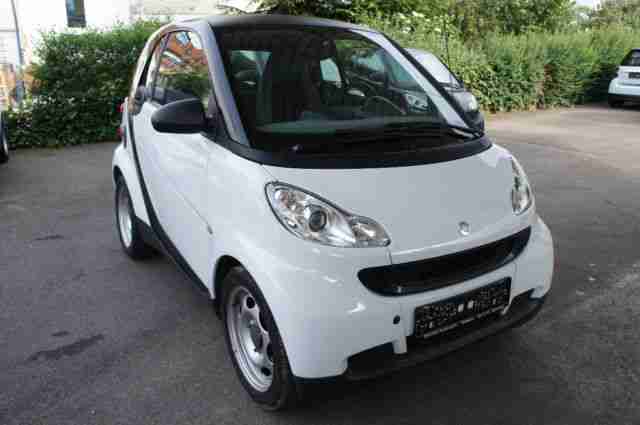 Smart smart fortwo coupe softouch black&white