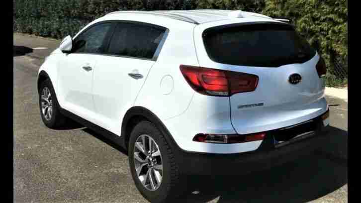 Sportage FIFA WORLD CUP EDITION Navi+SZH+Kamera+Tempo+..wie neu