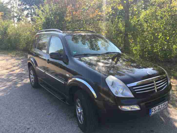 Ssangyong Rexton Diesel Geländewagen, Leder