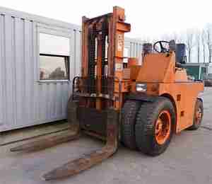 Stapler Gabelstapler Geländestapler TAKRAF DFG