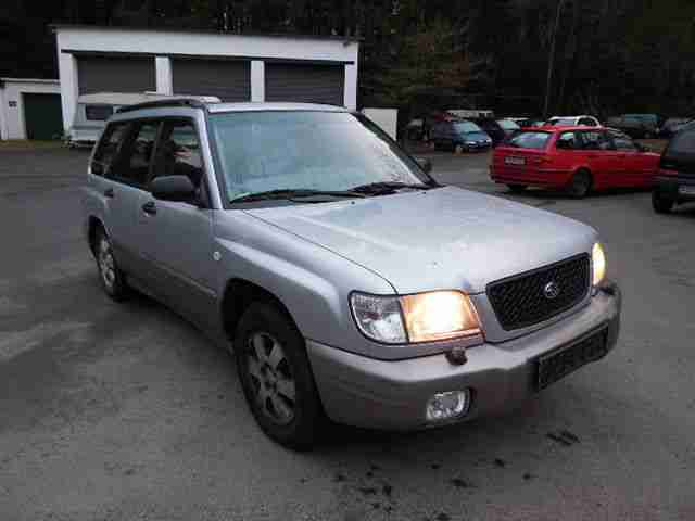 Subaru Forester 2.0 Trend Bj 2001 AHK Automatic