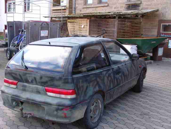 Subaru Justy Allrad mit Tüv bis 09 / 2015, 86PS, Teilespender zu verkaufen.