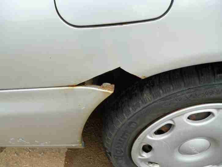 Subaru Legacy Kombi 2.0 4WD, 116PS, 221.200 km