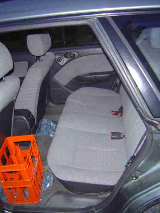 Subaru Legacy mit TÜV und Fahrt.
