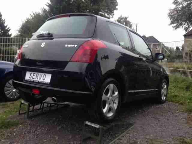 Suzuki 1, 5 Navi Keyless Go