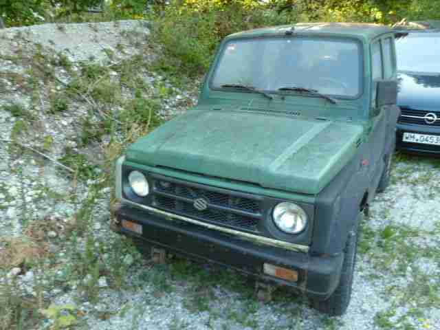Suzuki 413 Samurai Van