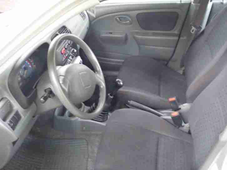 Suzuki Alto 1.1 Comfort wenig km neuer Kundendienst inclusive neuem Zahnriemen