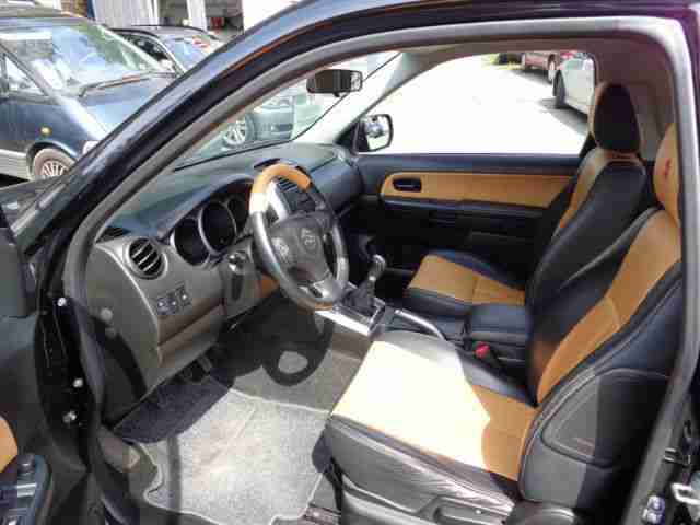 Suzuki Grand Vitara 1.6 Comfort LEDER INDIVIDUAL