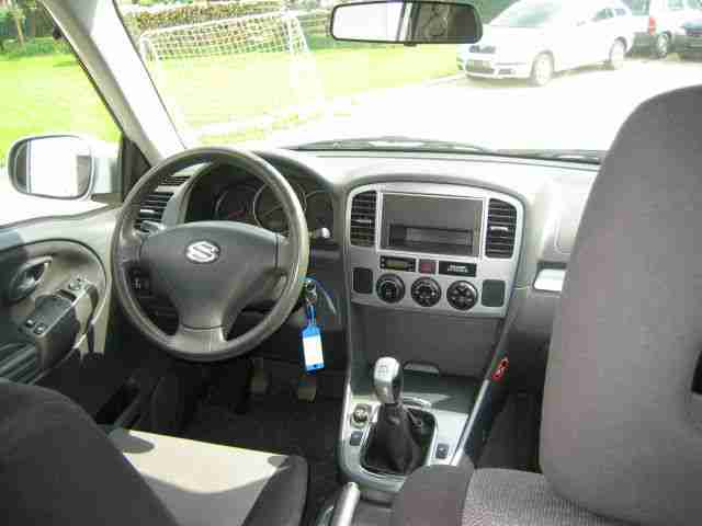 Suzuki Grand Vitara 1.6 TüV 7/2016 AHK Allrad