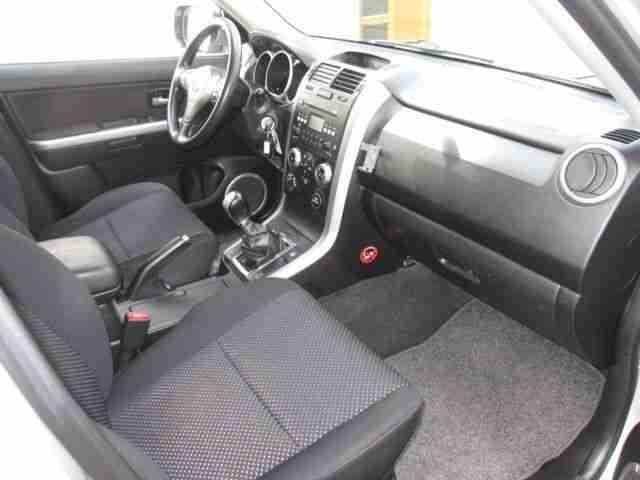 Suzuki Grand Vitara 1.9 DDiS Club DPF