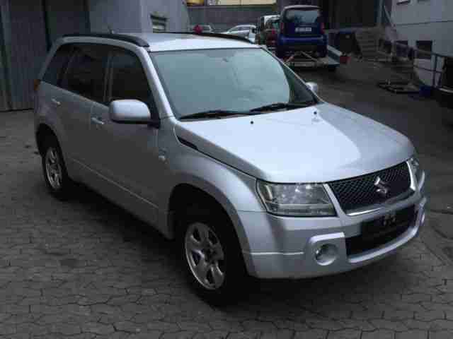 Suzuki Grand Vitara 1.9 DDiS Club DPF *Navi**Euro4*Alu*