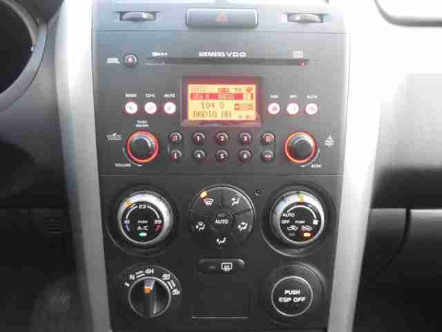 Suzuki Grand Vitara 1.9 DDiS Comfort DPF - Klima - Navi