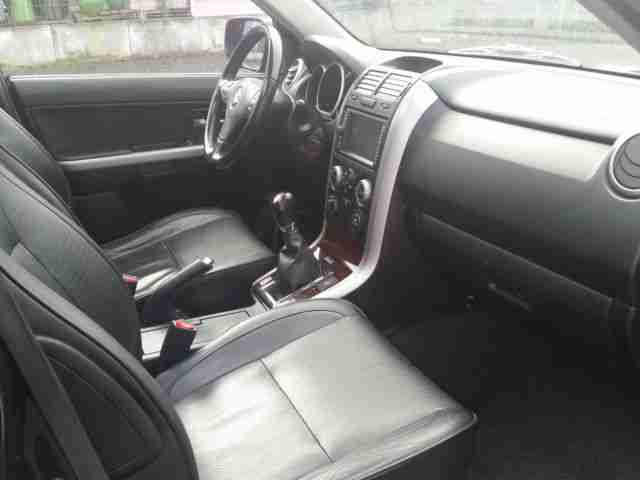 Suzuki Grand Vitara 1.9 DDiS Klimaauto Navi Xenon Leder
