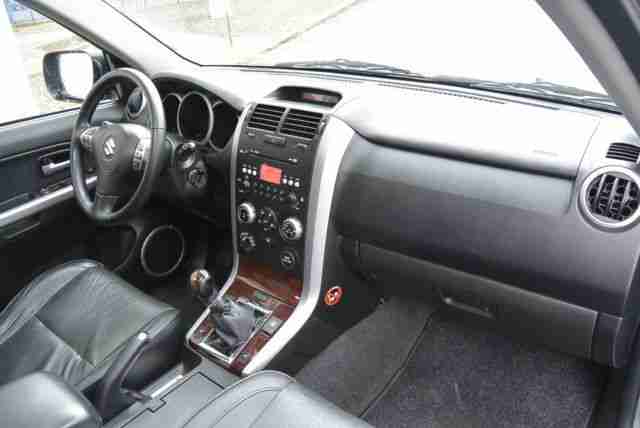 Suzuki Grand Vitara 1.9 DDiS XENON LEDER GSD "KEYLESS"