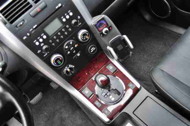 Suzuki Grand Vitara 2.0*Automatik*Leder*Navi*AHK*1.Hand