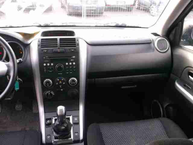 Suzuki Grand Vitara 2.0 Klima Alu18 Zoll 4.WD 5.Sitze