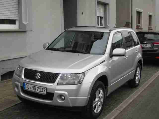 Grand Vitara 2.0 erst 85.TKm Leder AHK SD KLIMA