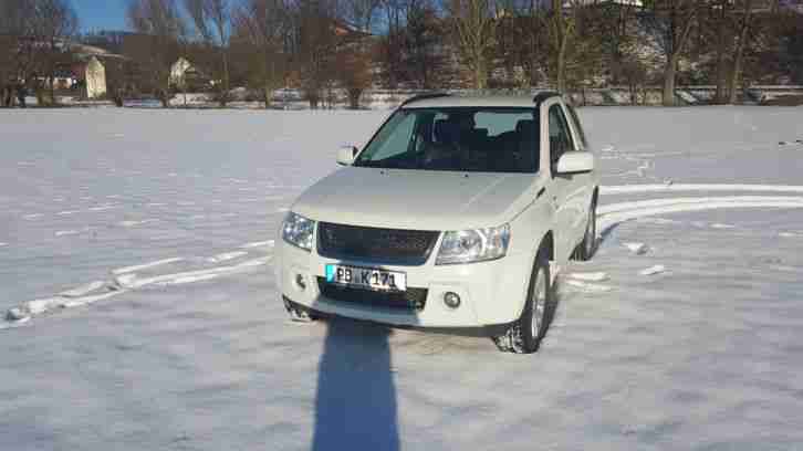 Grand Vitara Black White Edition