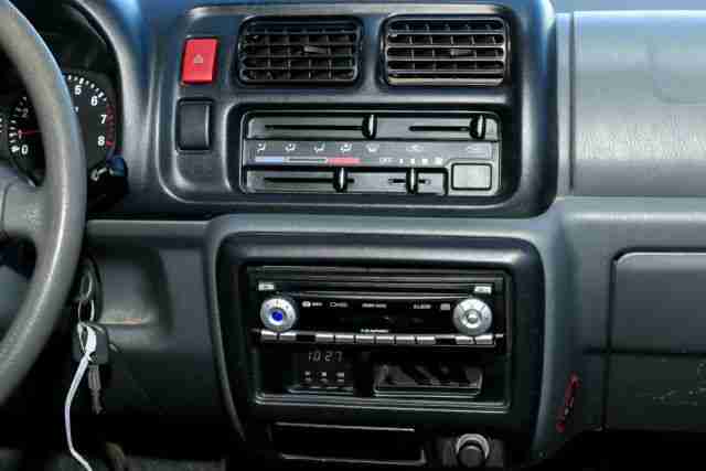 Suzuki Jimny 1.3 Free, Allrad, AHK uvm.