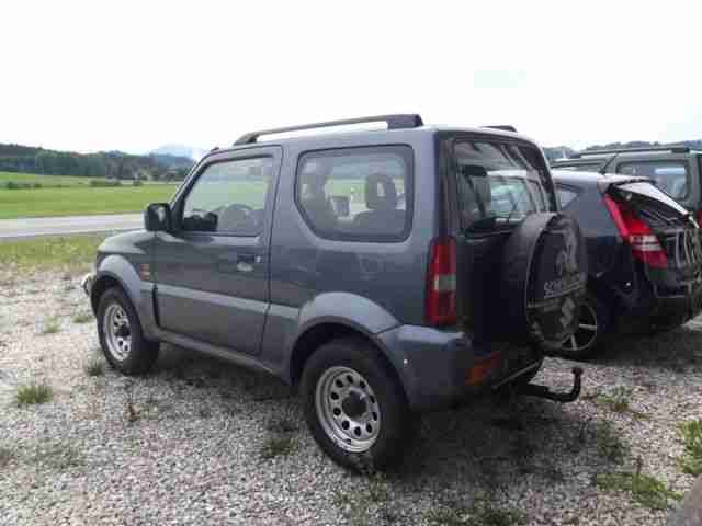 Suzuki Jimny 1.5 DDiS Club + AHK