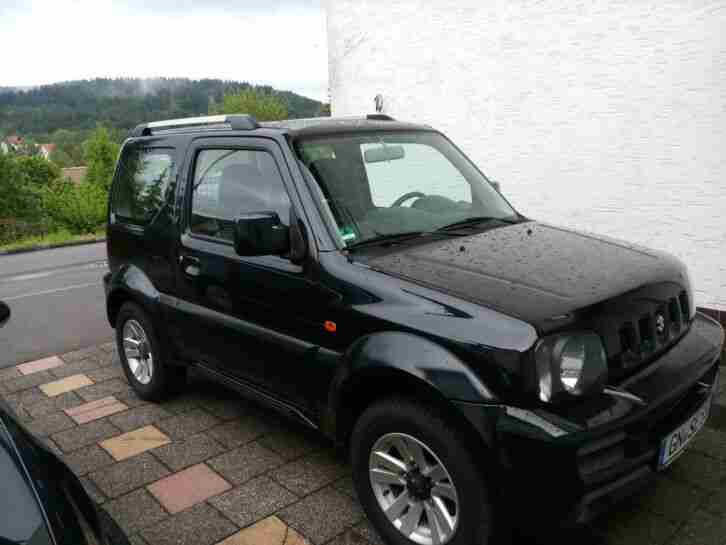 Jimny 10 2012 mit ca 65 T km in Schwarz mit AHK