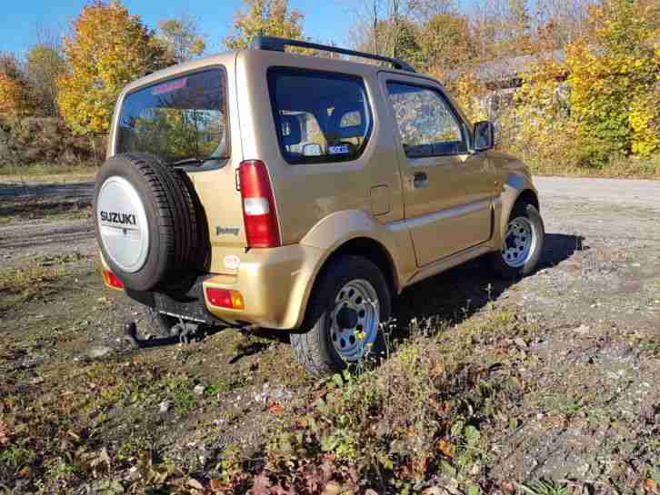 Suzuki Jimny HU08