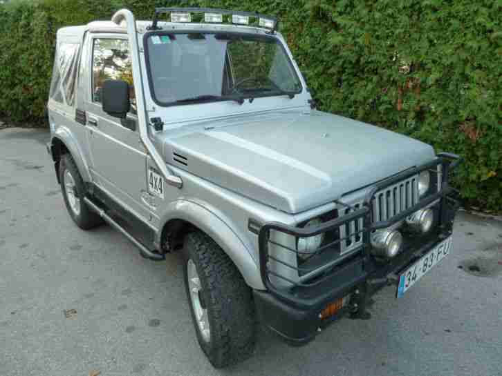 Suzuki SJ 410 aus dem sonnigen Portugal