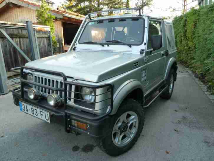Suzuki SJ 410 aus dem sonnigen Portugal