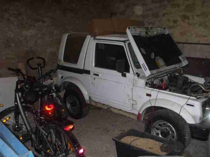 Suzuki SJ Samurai + Zubehör kann extra erworben werden !!!!!!