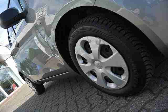 Suzuki SPLASH 1.0i Club,Klimaanlage,Metallic