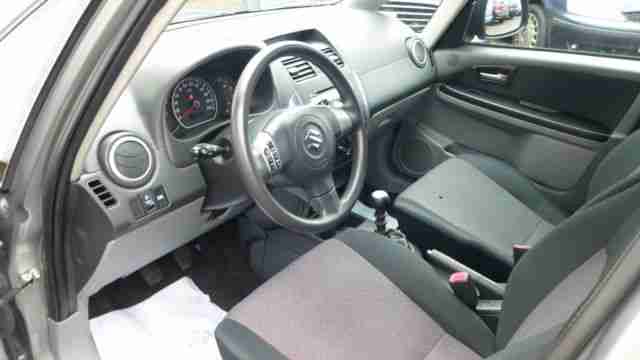 Suzuki SX4 1.9 DDiS DPF Klima.6-gang.Navi.AHK.1Hand