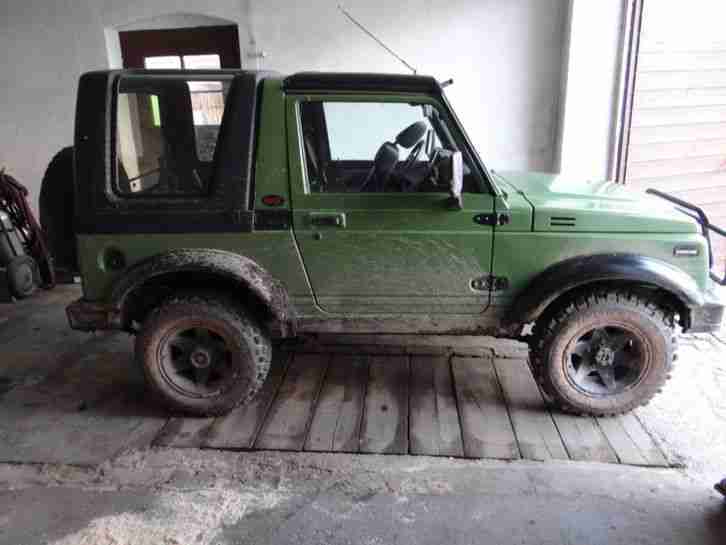 Suzuki Samurai 413 Jeep Geländewagen
