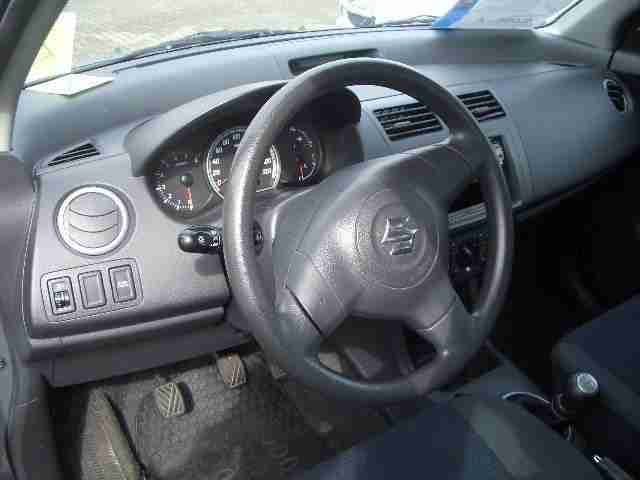 Suzuki Swift 1.3 Club