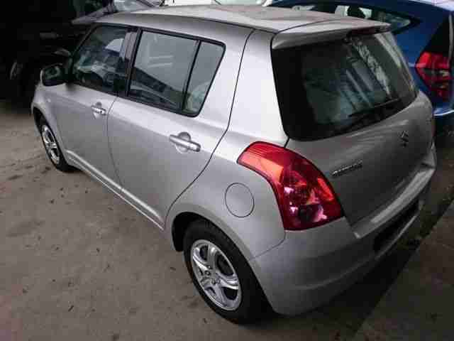 Suzuki Swift 1.3 Comfort