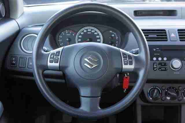 Suzuki Swift 1.3 Comfort -=I-Hand / 43.000 Km=-