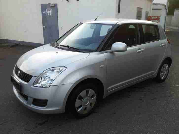 Suzuki Swift EZ.08/2009 Klima 4türig 125000km Winterreifen auf Felgen extra