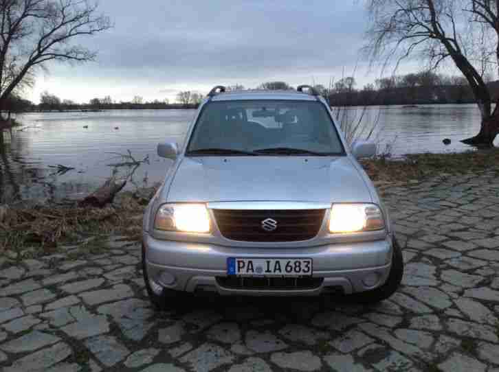 Suzuki Vitara Grand geschlossen TÜV Neu