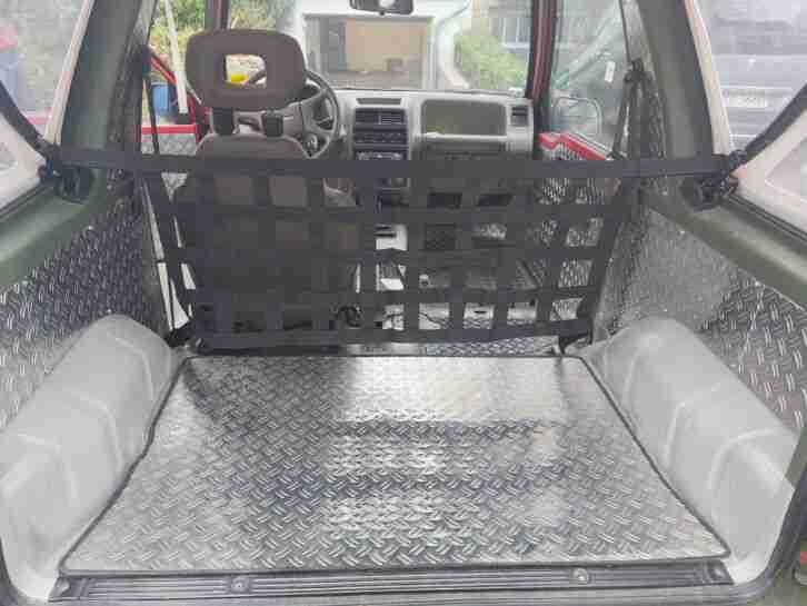 Suzuki Vitara US-Modell (SideKick) Einzelstück im Armeelook