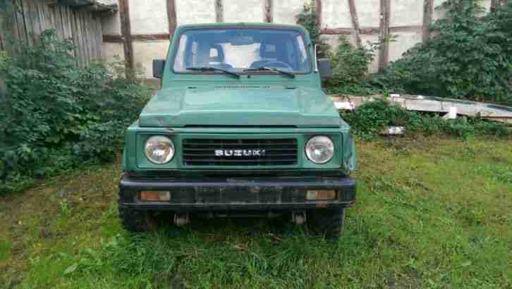 Suzuki samurai jeep Forst Landwirtschaft Geländewagen
