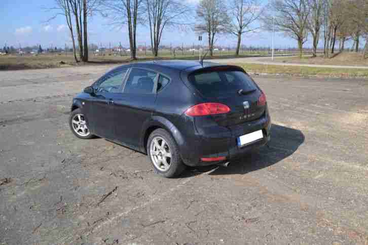 TOP SEAT Leon 1P 1,9 TDI Diesel 8-fach bereift Vollausstattung Leder Klima Navi