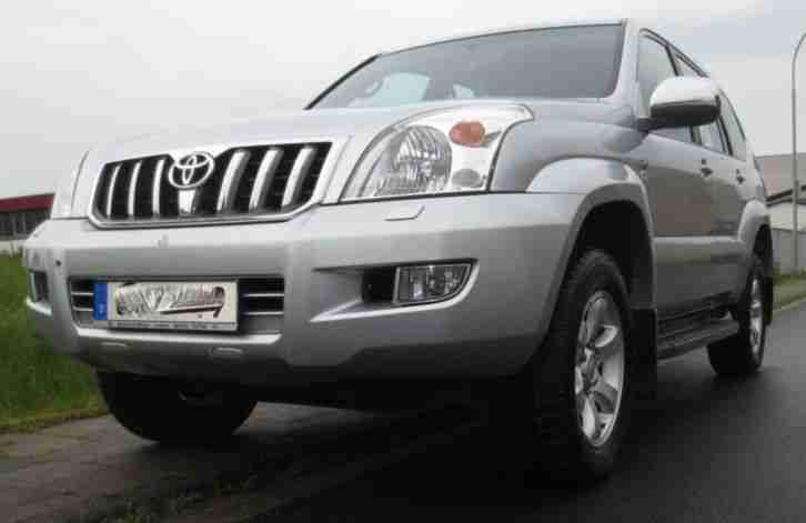 LAND CRUISER D 4D AUTOMATIK AHK 2, 8t LEDER