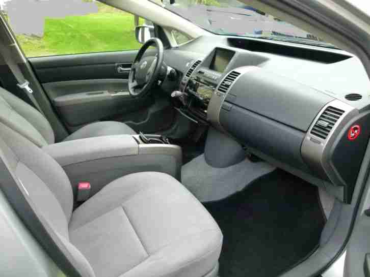 TOYOTA Prius SOL Hybrid 5 J, TÜV/AU neu, 71,5 Tkm, Garantie bis Ende 2015