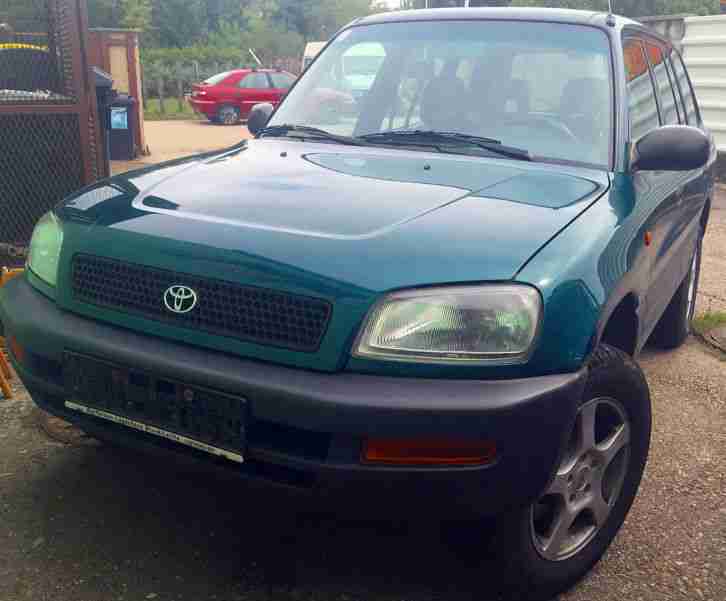 TOYOTA RAV4 4x4
