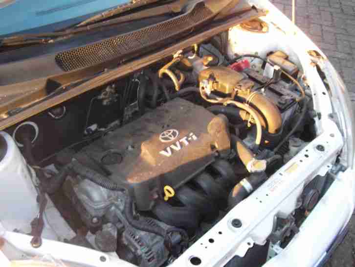 TOYOTA YARIS 1,3l Benzin, 5 -Türer, Zweitwagen, Fahranfänger, Tüv Neu